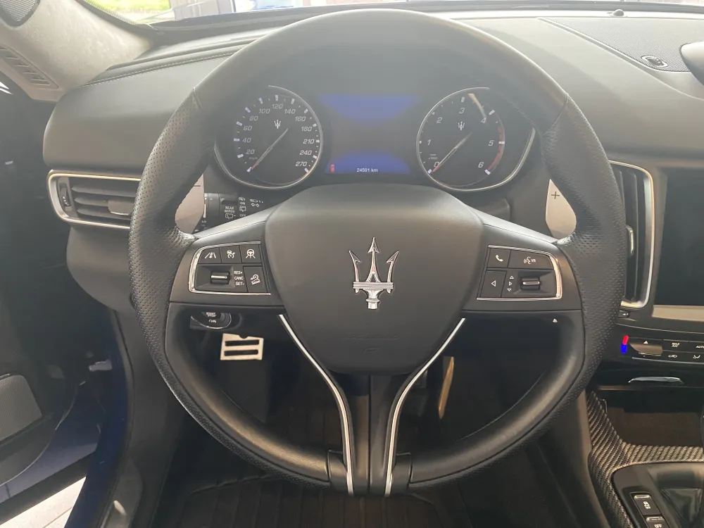Maserati Levante foto 10