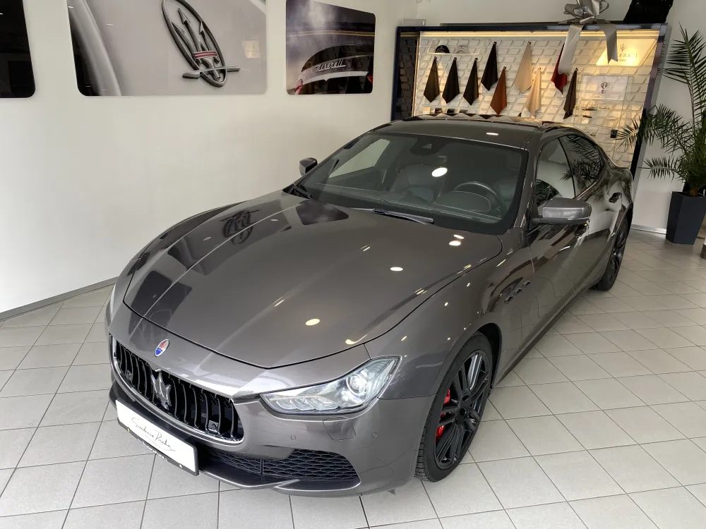 Maserati Ghibli foto 1
