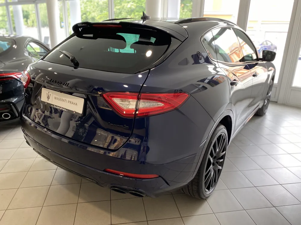 Maserati Levante foto 6