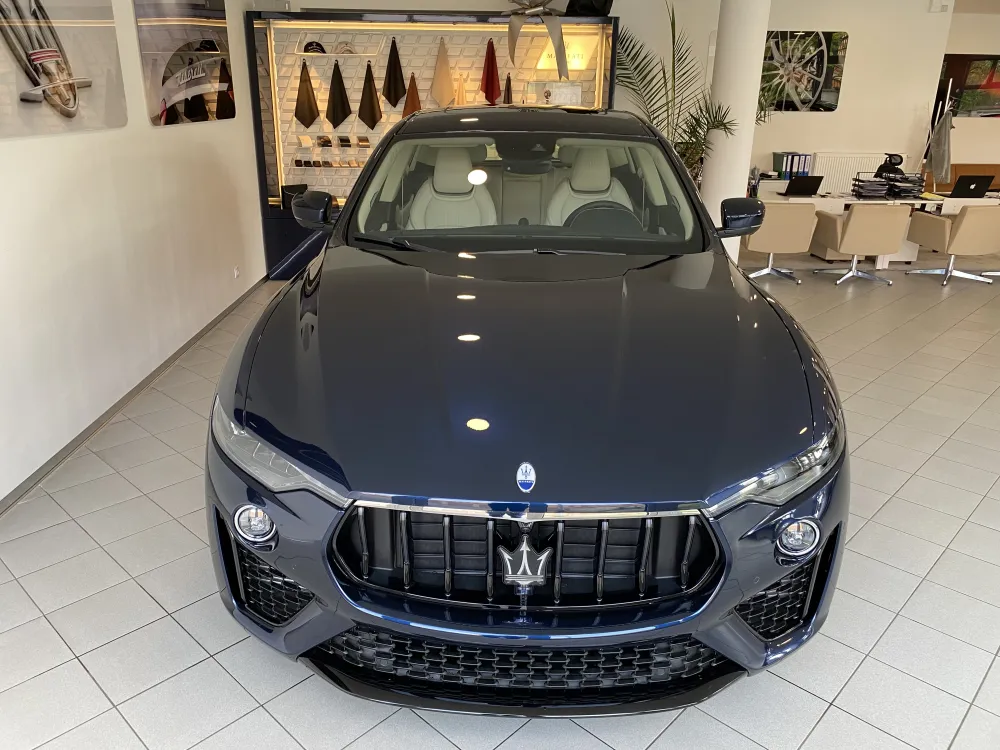 Maserati Levante foto 2