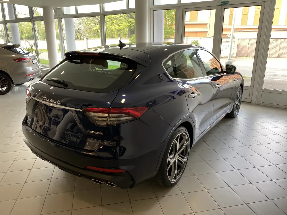 Maserati Levante foto 7