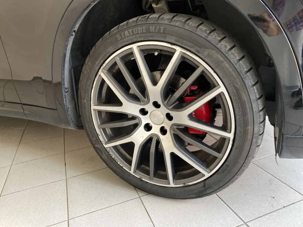 Maserati Levante foto 8