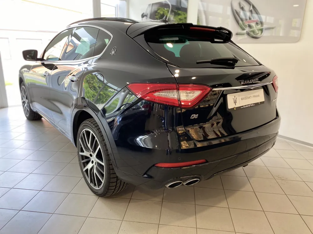 Maserati Levante foto 7