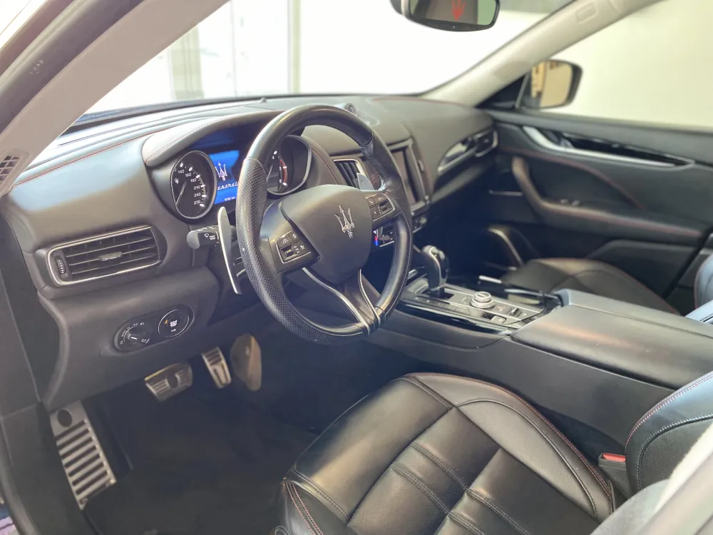 Maserati Levante foto 9