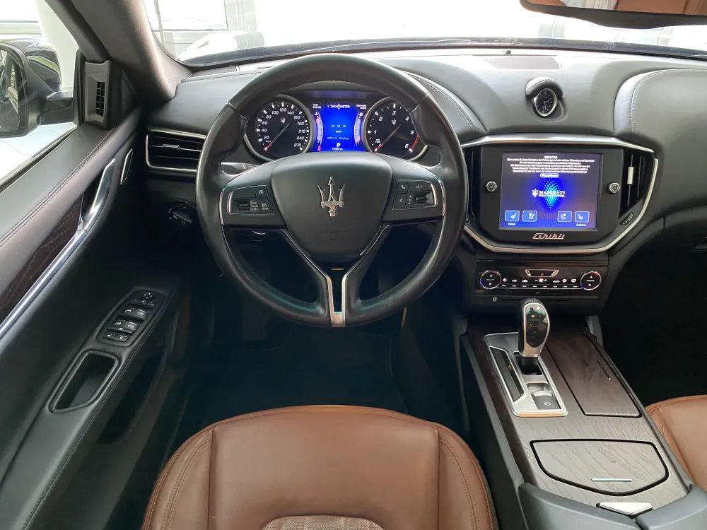 Maserati Ghibli foto 12