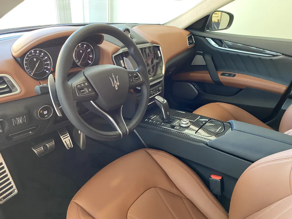 Maserati Ghibli foto 10