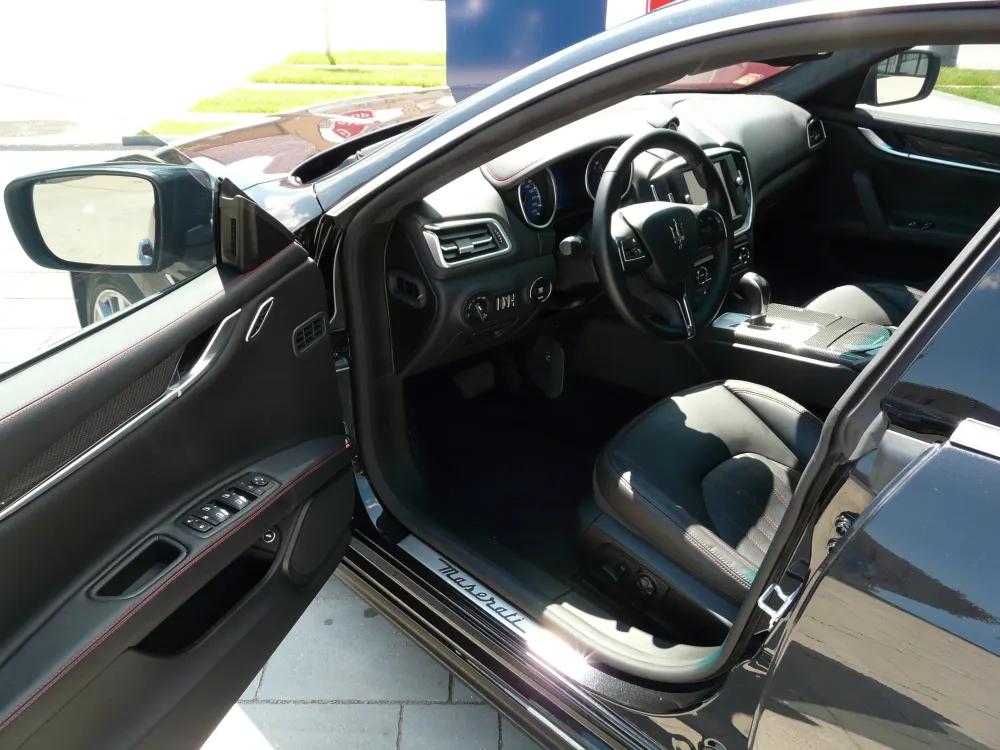 Maserati Ghibli foto 14