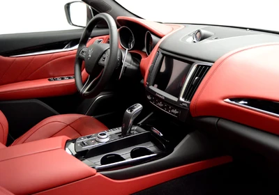 Maserati Levante - foto 8