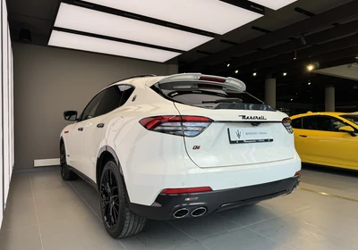 Maserati Levante - foto 5
