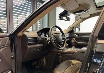 Maserati Levante - foto 8