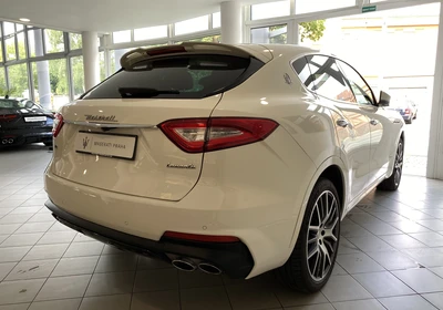 Maserati Levante - foto 6