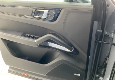 Porsche Cayenne Turbo GT - foto 10