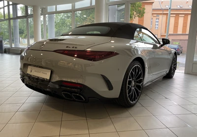Mercedes-Benz SL 63 AMG 4Matic - foto 6