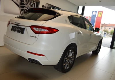 Maserati Levante - foto 7