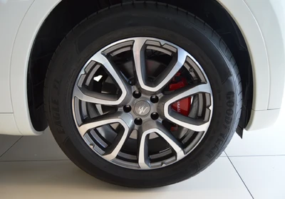 Maserati Levante - foto 18
