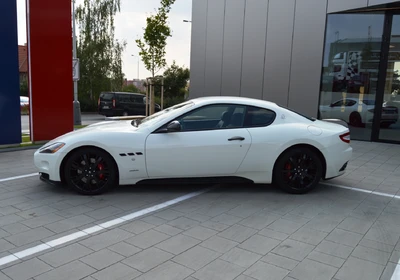 Maserati GranTurismo - foto 2