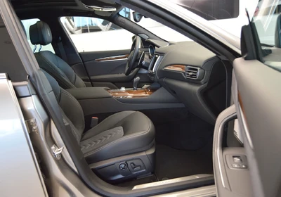 Maserati Levante - foto 8