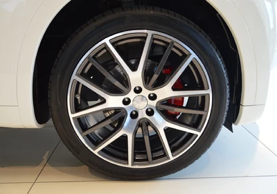 Maserati Levante - foto 12