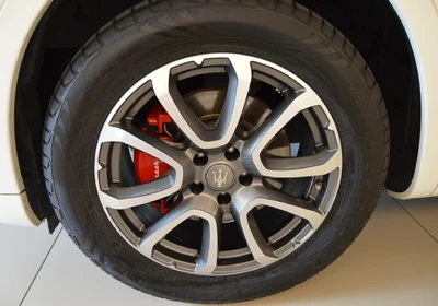 Maserati Levante - foto 12