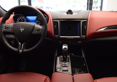 Maserati Levante - foto 10