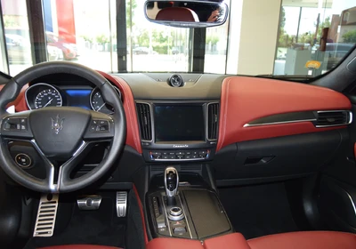 Maserati Levante - foto 14