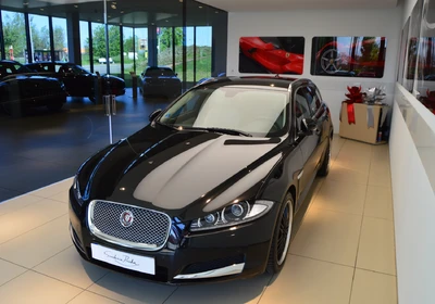 Jaguar XF 2.2D Sportbrake - foto 5