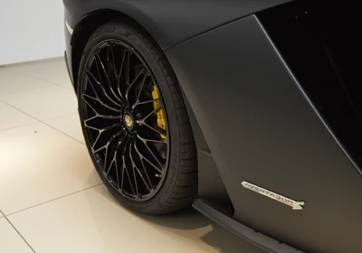 Lamborghini  Aventador S - foto 16