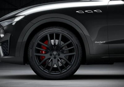 Maserati Levante - foto 8