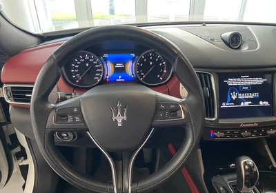 Maserati Levante - foto 12