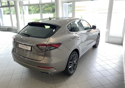 Maserati Levante - foto 5