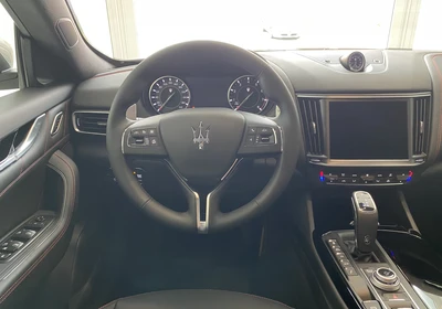 Maserati Levante - foto 8