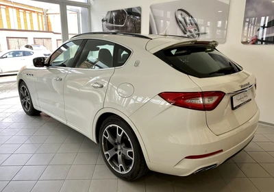Maserati Levante - foto 5