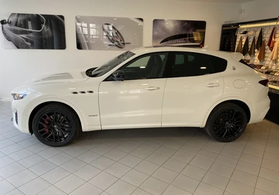 Maserati Levante - foto 7