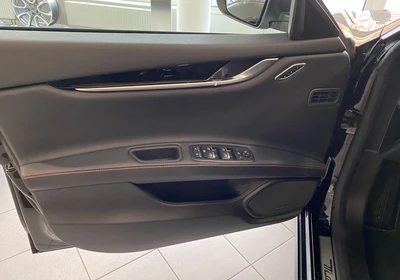 Maserati Ghibli - foto 14