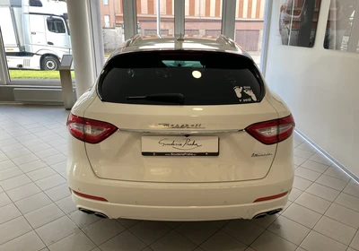 Maserati Levante - foto 5