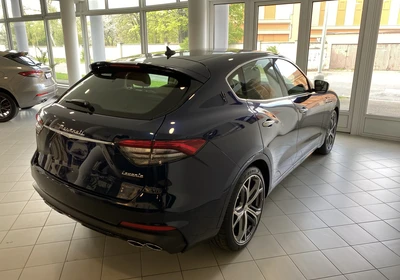 Maserati Levante - foto 6