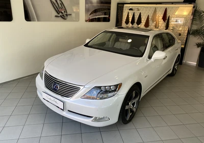 Lexus LS 600HL - foto 0