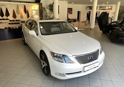 Lexus LS 600HL - foto 2