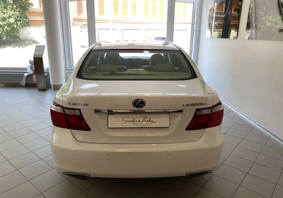 Lexus LS 600HL - foto 5