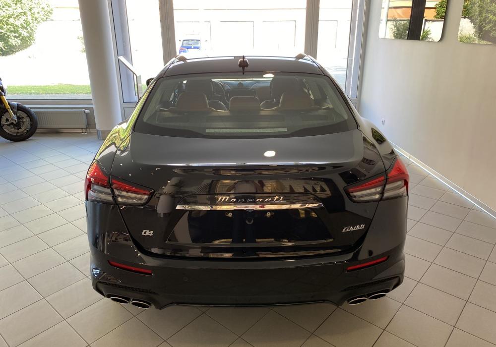 Maserati Ghibli Modena S Q4